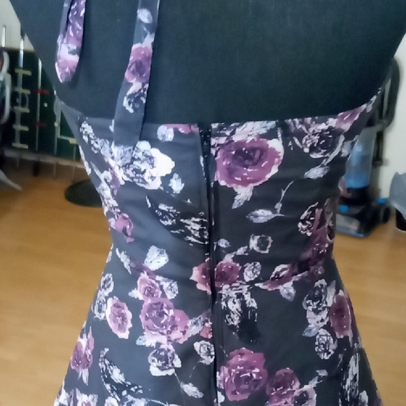 Hot Topic Black and Purple Floral Dress - Picture 4 of 5